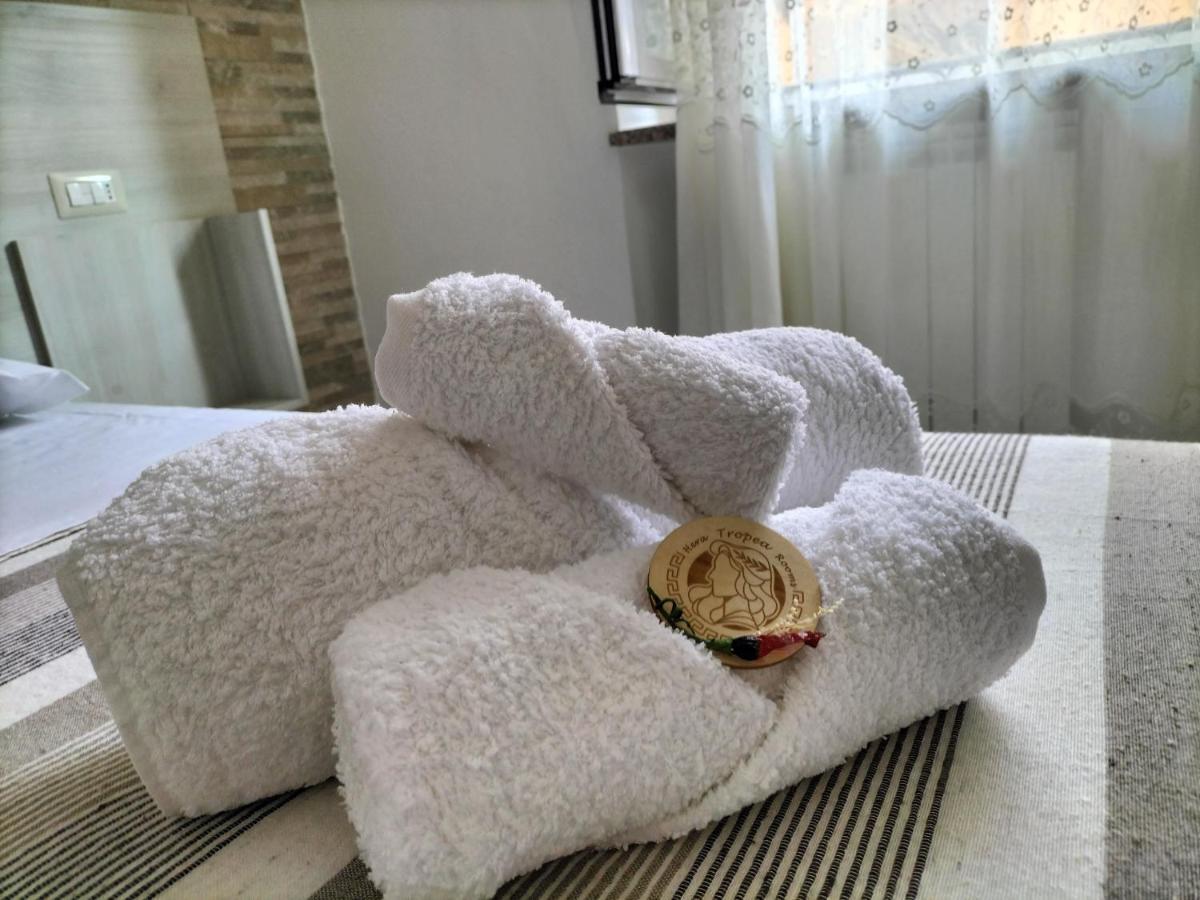 Hera Tropea Rooms Екстериор снимка