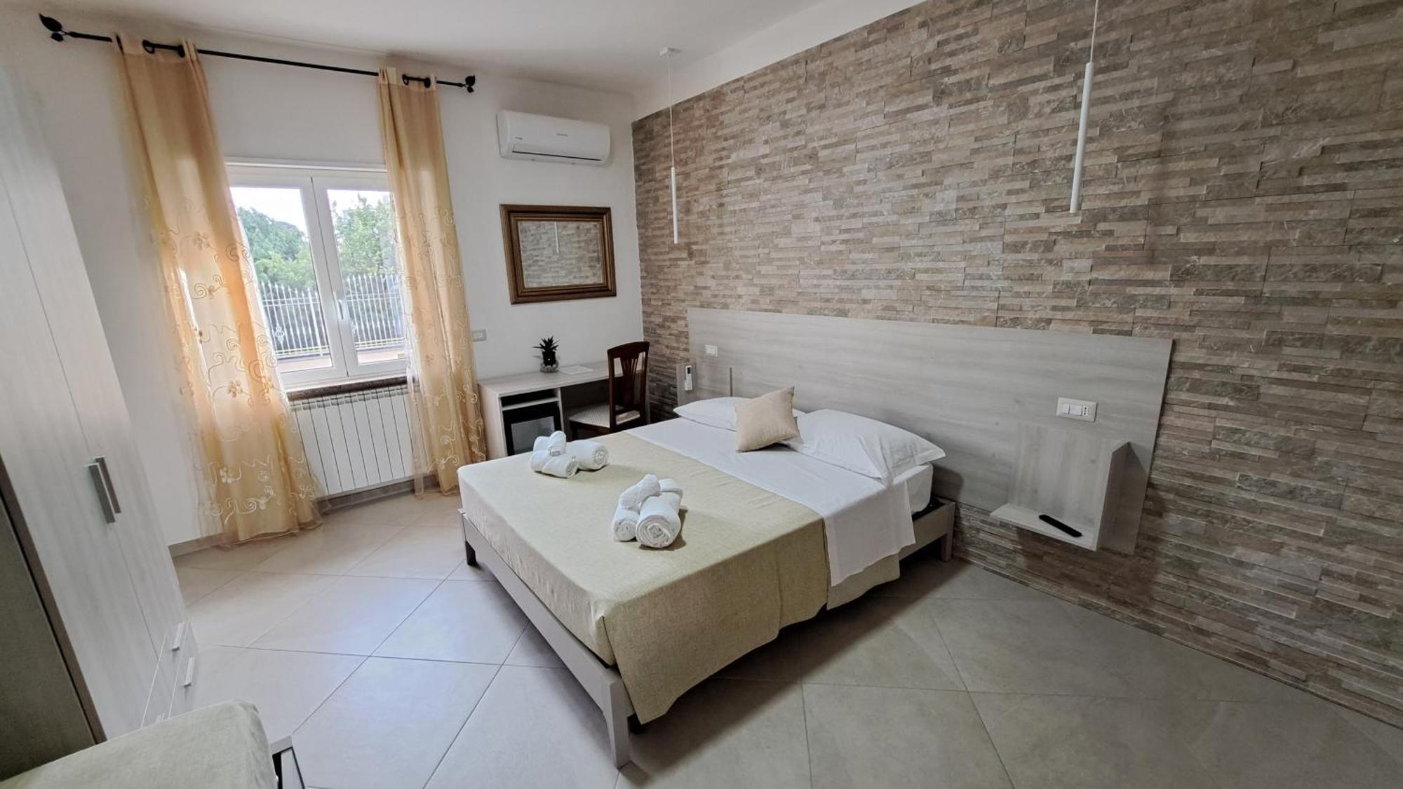Hera Tropea Rooms Екстериор снимка